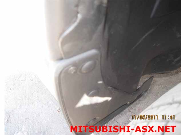 Брызговик передний Mitsubishi ASX