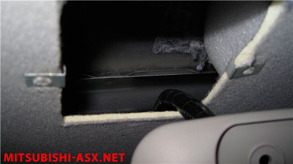 Задний плафон от Chevrolet Lanos в Митсубиси АСХ