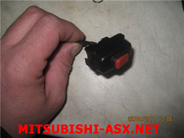 Кнопка сетодиодная подсветка салона Mitsubishi ASX