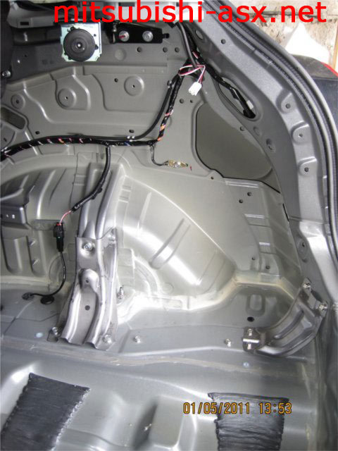 Шумоизоляция задних арок Mitsubishi ASX