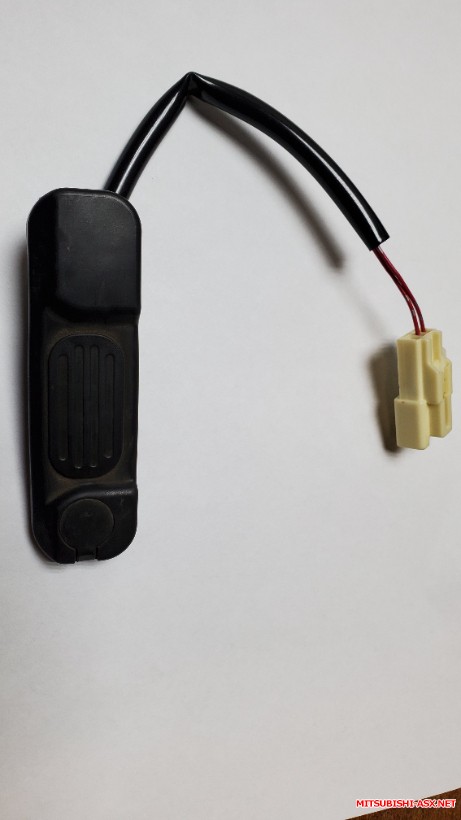 [Продам] Кнопка старт-стоп, кнопка 4WD, USB разъём - 20200926_193309.jpg