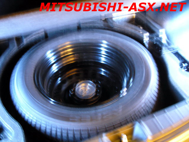 Дополнительное освещение в багажнике Mitsubishi ASX